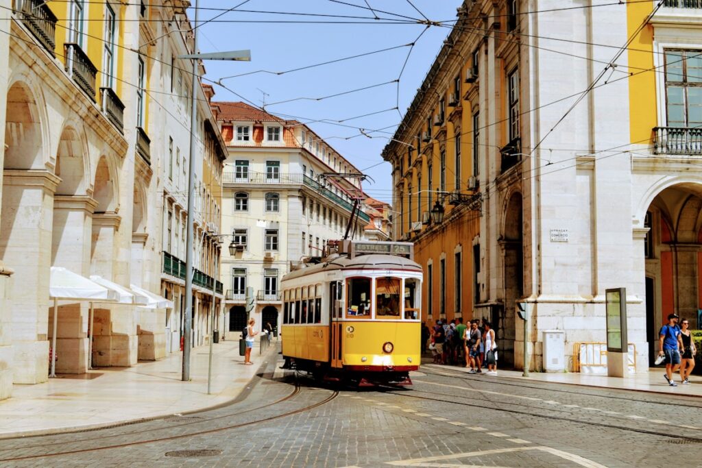 Lisbon weekend: hills, tiles and pasteis